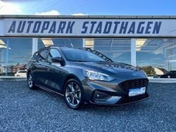 Grau Gebraucht 2020 Ford Focus ST-Line Limousine | 14.490 € (Guter Preis)