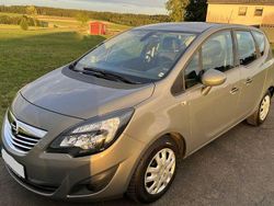 Braun Gebraucht 2012 Opel Meriva Innovation Van / Kleinbus | 6.500 € (Fairer Preis)