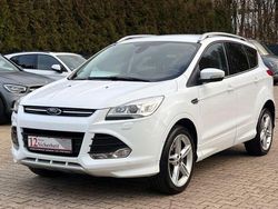 Weiß Gebraucht 2015 Ford Kuga Individual SUV | 14.990 € (Fairer Preis)