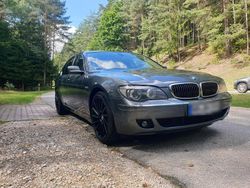 Grau Gebraucht 2008 BMW 730 Limousine | 6.200 € (Teuer)
