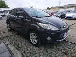 Schwarz Gebraucht 2012 Ford Fiesta Titanium Kleinwagen | 5.990 € (Fairer Preis)