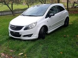 Weiß Gebraucht 2009 Opel Corsa Edition Kleinwagen | 2.300 €