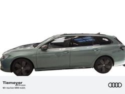 Grün Gebraucht 2025 VW Passat R-line Kombi | 43.830 € (Superpreis)