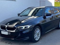 Saphirschwarz metallic Gebraucht 2025 BMW 318 Efficient Dynamics Kombi | 29.999 € (Guter Preis)