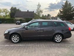 Braun Gebraucht 2009 VW Passat Kombi | 3.899 € (Fairer Preis)