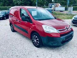 Rot Gebraucht 2010 Citroën Berlingo Van / Kleinbus | 4.250 € (Fairer Preis)