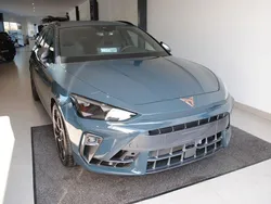 Blau Neu 2025 Cupra Leon Limousine | 32.990 € (Guter Preis)