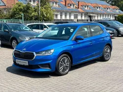 Blau Gebraucht 2022 Skoda Fabia Ambition Kleinwagen | 16.300 € (Fairer Preis)
