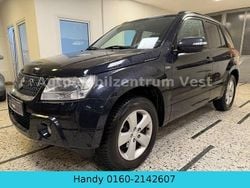 Schwarz Gebraucht 2012 Suzuki Grand Vitara SUV | 6.490 € (Guter Preis)