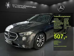 Grau Gebraucht 2024 Mercedes E200 Avantgarde Limousine | 42.990 € (Guter Preis)