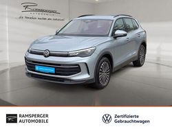 Silber (oyster silver metallic) Gebraucht 2024 VW Tiguan Life SUV | 37.390 € (Teuer)
