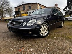 Blau Gebraucht 2005 Mercedes E320 Avantgarde Limousine | 3.250 € (Fairer Preis)