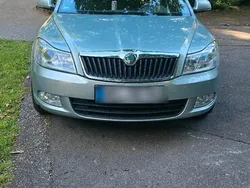Grün Gebraucht 2012 Skoda Octavia Limousine | 8.500 € (Etwas zu teuer)