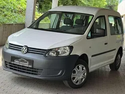 Candyweiss Gebraucht 2012 VW Caddy Startline Van / Kleinbus | 7.200 € (Etwas zu teuer)