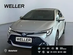 Silber Gebraucht 2024 Toyota Corolla Team Limousine | 24.990 € (Guter Preis)