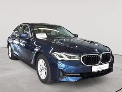 Phytonicblau metallic Gebraucht 2021 BMW 545e Sport Line Limousine | 39.990 € (Superpreis)