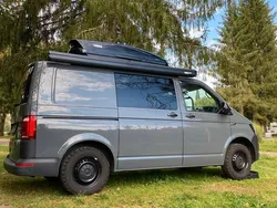 Grau Gebraucht 2016 VW T6 Van | 23.000 € (Superpreis)
