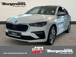 Weiß Neu 2025 Skoda Scala Drive Kleinwagen | 31.850 € (Etwas zu teuer)