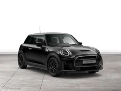 Midnight black ii Gebraucht 2022 Mini Cooper SE Classic Kleinwagen | 16.625 € (Guter Preis)