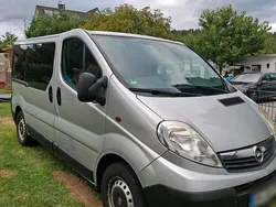 Grau Gebraucht 2009 Opel Vivaro Van | 5.400 € (Superpreis)
