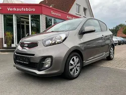 Silber Gebraucht 2015 Kia Picanto Kleinwagen | 6.490 €