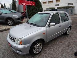 Silber Gebraucht 2002 Nissan Micra Limousine | 1.950 € (Fairer Preis)