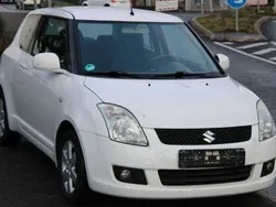 Weiß Gebraucht 2008 Suzuki Swift Kleinwagen | 2.300 € (Fairer Preis)