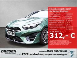 Gruen Gebraucht 2024 Kia Ceed GT-Line Kleinwagen | 28.780 € (Teuer)