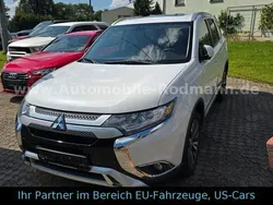 Weiß Gebraucht 2019 Mitsubishi Outlander SUV | 22.500 €
