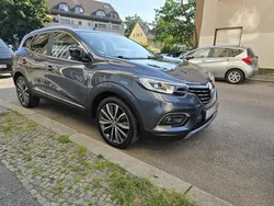 Grau Gebraucht 2019 Renault Kadjar Bose Edition SUV | 15.900 € (Fairer Preis)