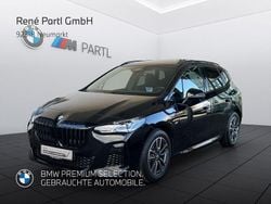 Saphirschwarz metallic Gebraucht 2024 BMW 220 Active Tourer M Sport Van / Kleinbus | 33.450 € (Etwas zu teuer)