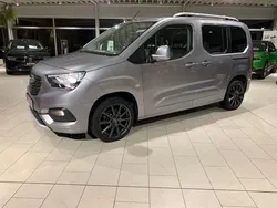 Grau Gebraucht 2019 Opel Combo Life Innovation Van / Kleinbus | 17.990 € (Fairer Preis)
