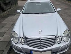 Silber Gebraucht 2006 Mercedes E220 Elegance Limousine | 9.300 € (Teuer)