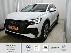 Weiß Gebraucht 2023 Audi Q4 Sportback e-tron Sport SUV | 38.890 € (Teuer)