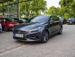 Grau Gebraucht 2024 Hyundai i30 GO! Limousine | 22.740 € (Fairer Preis)