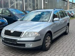 Silber Gebraucht 2007 Skoda Octavia Kombi | 1.490 € (Superpreis)