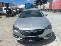 Silber Gebraucht 2019 Opel Insignia Edition Kombi | 9.900 € (Etwas zu teuer)