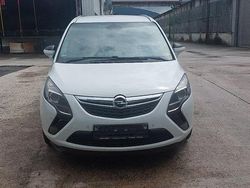 Weiß Gebraucht 2015 Opel Zafira Kombi | 5.600 € (Guter Preis)
