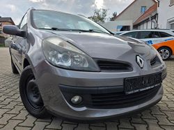 Grau Gebraucht 2008 Renault Clio GrandTour Dynamique Kombi | 2.799 € (Etwas zu teuer)