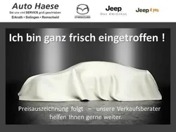Schwarz Gebraucht 2016 VW Golf Sportsvan Allstar Van / Kleinbus | 14.990 € (Fairer Preis)