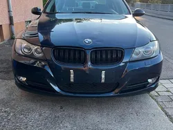 Blau Gebraucht 2007 BMW 320 Limousine | 2.700 € (Superpreis)