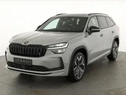 Stahl grau Neu 2025 Skoda Kodiaq SportLine SUV | 52.495 € (Fairer Preis)