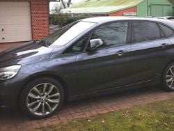 Grau Gebraucht 2017 BMW 218 Sport Line Kombi | 9.998 € (Superpreis)
