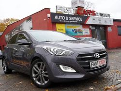 Grau Gebraucht 2015 Hyundai i30 Style Limousine | 10.200 € (Guter Preis)