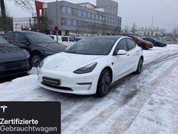 Weiß Gebraucht 2021 Tesla Model 3 Long Range RWD Limousine | 31.200 € (Teuer)