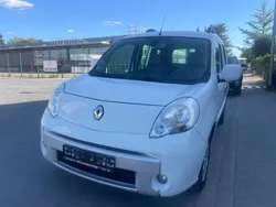 Weiß Gebraucht 2010 Renault Kangoo Privilege Van / Kleinbus | 7.990 € (Fairer Preis)