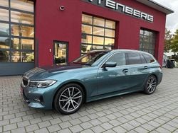 Blau Gebraucht 2021 BMW 318 Sport Line Kombi | 18.980 € (Fairer Preis)