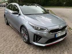 Grau Gebraucht 2021 Kia ProCeed Kleinwagen | 22.500 € (Guter Preis)
