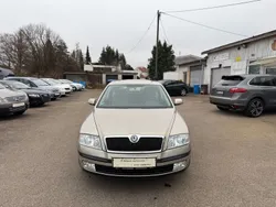 Beige Gebraucht 2005 Skoda Octavia Ambiente Limousine | 4.500 € (Teuer)