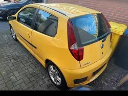 Gelb Gebraucht 2005 Fiat Punto Kleinwagen | 1.000 €